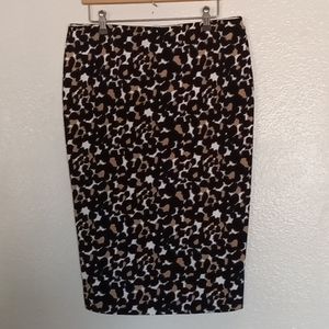 Vince Camuto skirt (M)